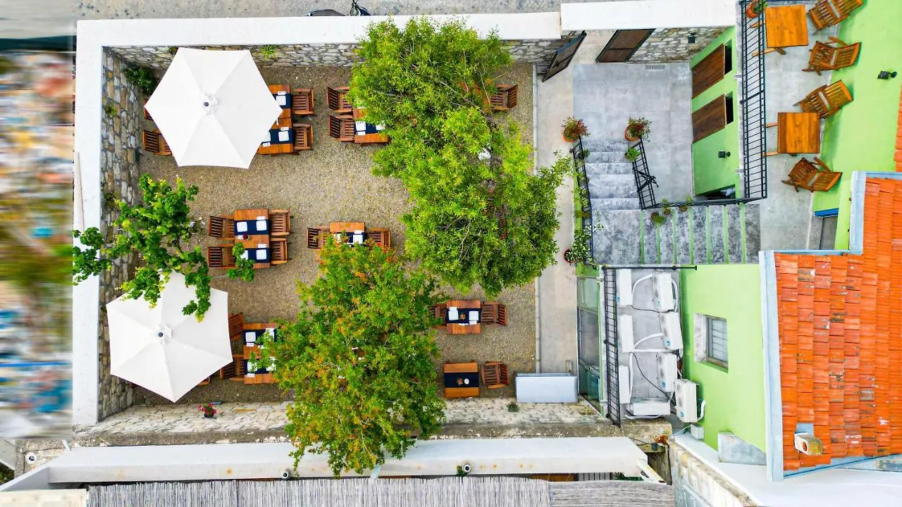 Ramiz Alacati Cesme