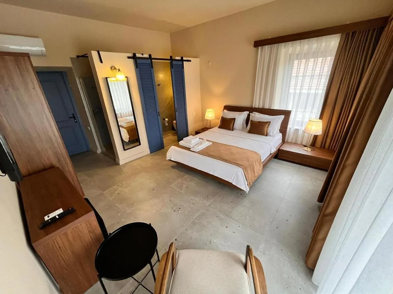 Ramiz Alacati Çeşme Hotel